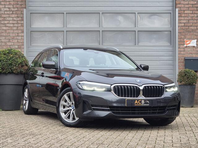 BMW 5-SERIE Touring 530e Business E plus Hybrid. Elektrische achterklep.