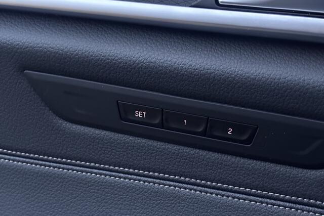 BMW 5-SERIE Touring 530i M-Sport | Panodak | Comfortleder | Camera | Head Up | Boxmore Audio | Trekhaak