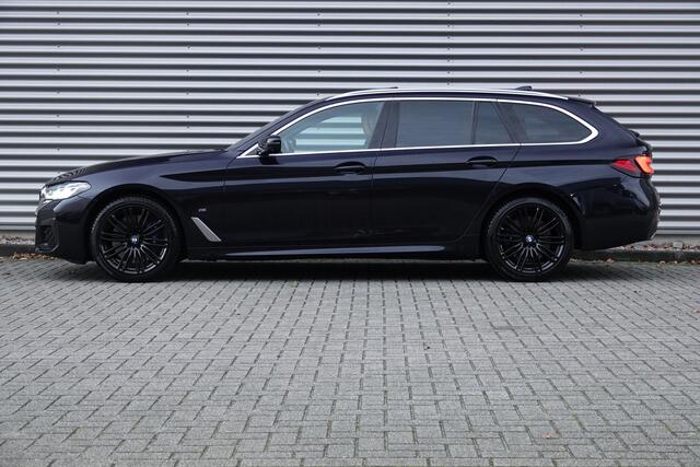 BMW 5-SERIE Touring 540d xDrive High Executive Edition | M-Sport | Pano | Bowers & Wilkins | Massage | Schermen Achter | Soft Close | Ventilatie | Laser | | NP ¤ 134.000 |