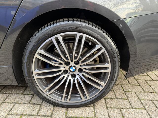 BMW 5-SERIE Touring 530i High Executive M-sport Head UP Panorama dak