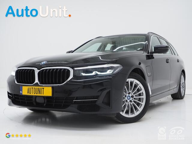 BMW 5-SERIE Touring 530e High Executive | Camera | Trekhaak | Sfeerverlichting | Keyless | Leder | Virtual | Carplay