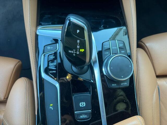 BMW 5-SERIE 520i High Executive M-Sport