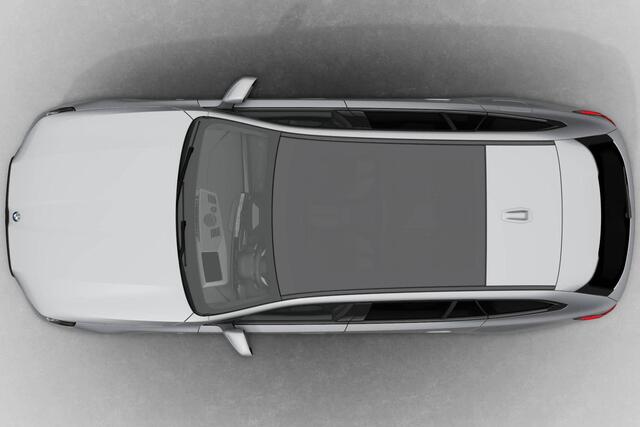 BMW 5-SERIE Touring 520i | M Sport Pro | Innovation Pack | Travel Pack | Glazen Panoramadak | VPLD