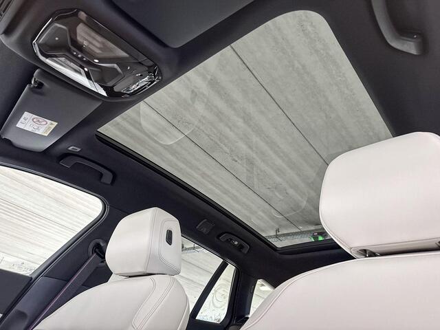 BMW 5-SERIE Touring 530e | M Sportpakket Pro | Travel Pack | Comfort Pack | Trekhaak