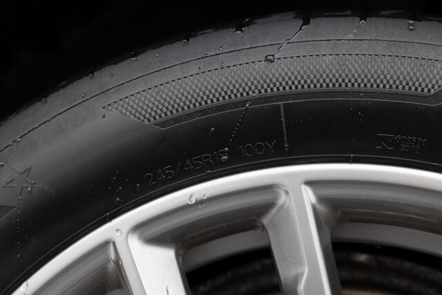 BMW 5-SERIE Touring 530i High Executive | M SPORT | PANO | LEDER | SFEER VERLICHTING