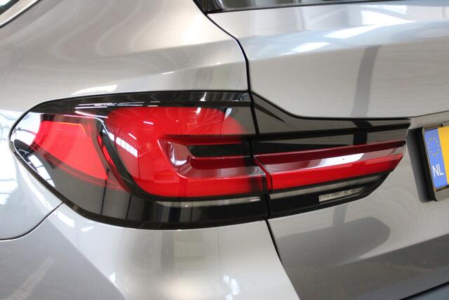 BMW 5-SERIE Touring 530e Business Edition Plus | Incl. 12 maanden garantie | Cruise control | Climate control | Stoelverwarming | Memory seats | Luxe lederen zetels | Apple carplay/Android auto |