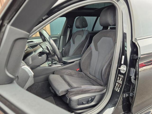 BMW 5-SERIE Touring 530i xDrive High Executive M-Sport | HUD | Pano | 19'' | Verw. stuur | DAB