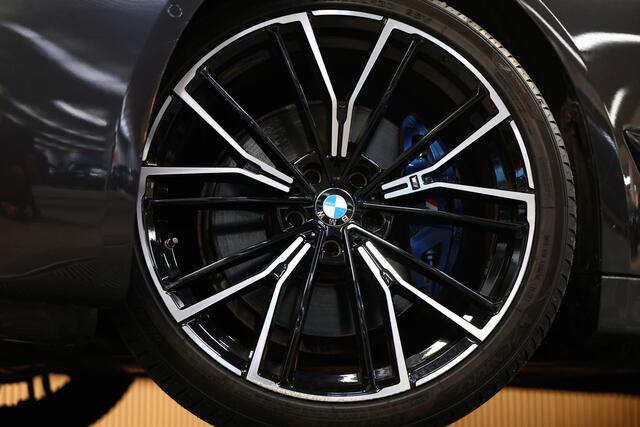 BMW 5-SERIE Touring 530i xDrive High Executive AVM CAMERA NAVI PDC AMBIENT THAAK '21