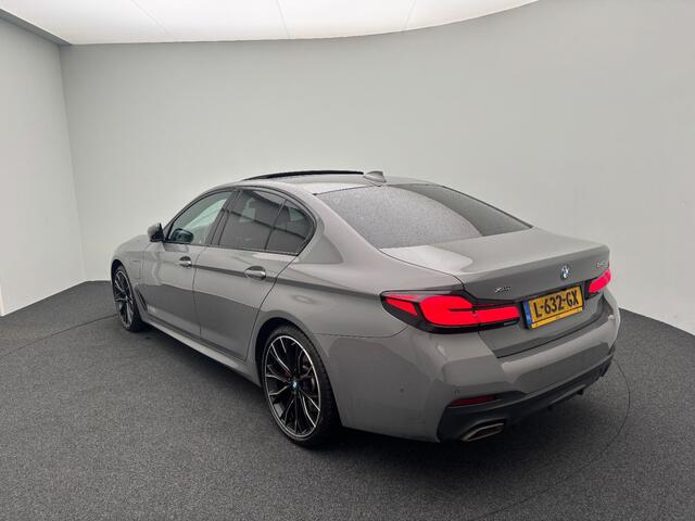 BMW 5-SERIE 545e xDrive 395 pk Business Edition Plus M-Sportpakket /BTW-Auto/ 1e Eigenaar/ Dealer.Ond/ Schuifdak/ Nappa-Leder/ Adap.Cruise/ Head-Up/ Laser/ Keyless/ Harman&Kardon/