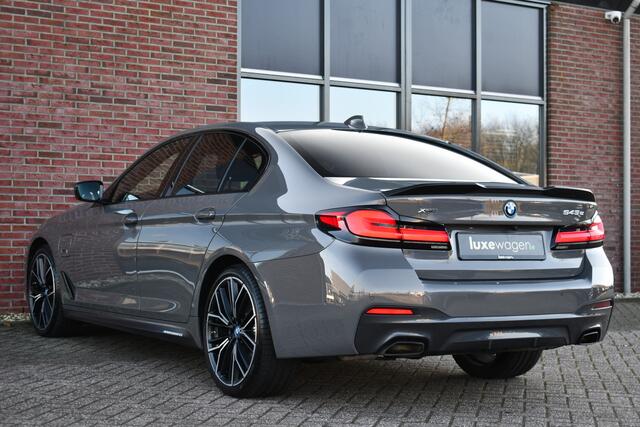 BMW 5-SERIE 545e xDrive M-Sport Berninagrau ACC HiFi 20inch Shadow