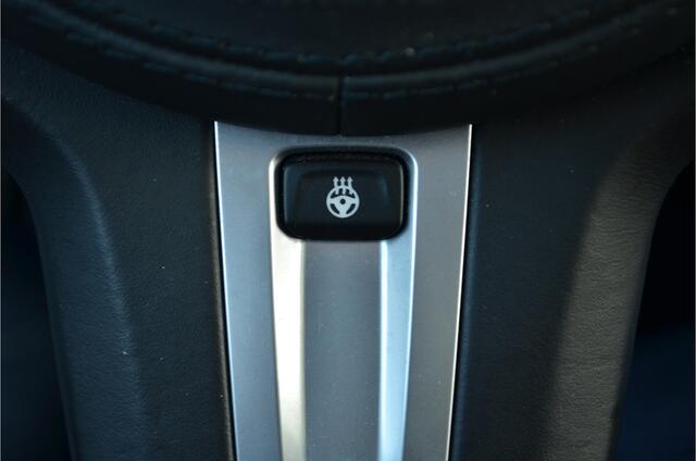 BMW 5-SERIE Touring 540i xDrive M pak | Pano | Stoelventilatie | Head Up | Comfortzet. | Trekhaak | 20 Inch. |