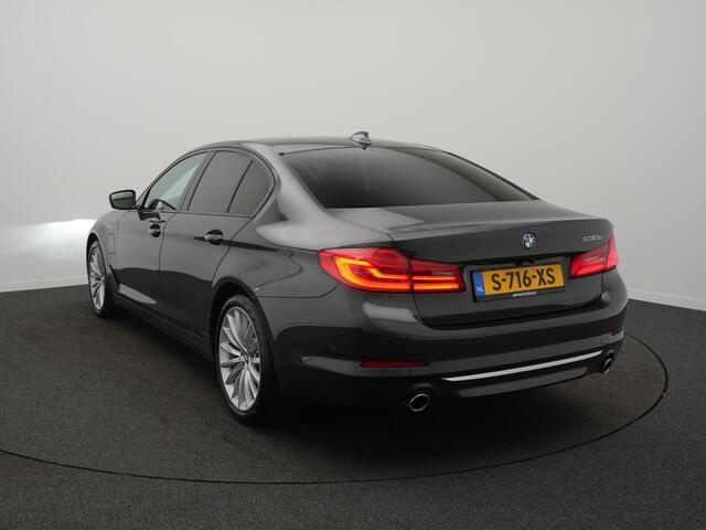BMW 5-SERIE 530e iPerformance High Executive - RIJKLAARPRIJS - Plug-in Hybride - Achteruitrijcamera - Apple Carplay - Android Auto - Head-Up Display - Stoel- en Stuurverwarming!