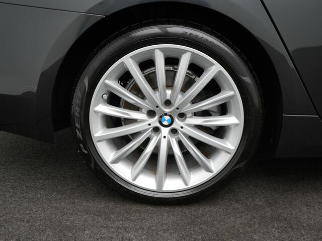 BMW 5-SERIE 530e iPerformance High Executive - RIJKLAARPRIJS - Plug-in Hybride - Achteruitrijcamera - Apple Carplay - Android Auto - Head-Up Display - Stoel- en Stuurverwarming!