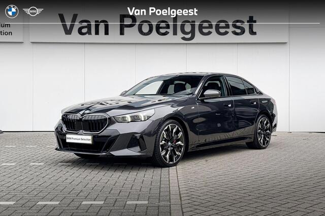 BMW 5-SERIE Sedan 520i Innovation Pack | M Sport