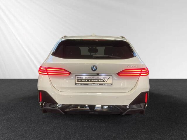 BMW 5-SERIE Touring 530e M Sport Edition