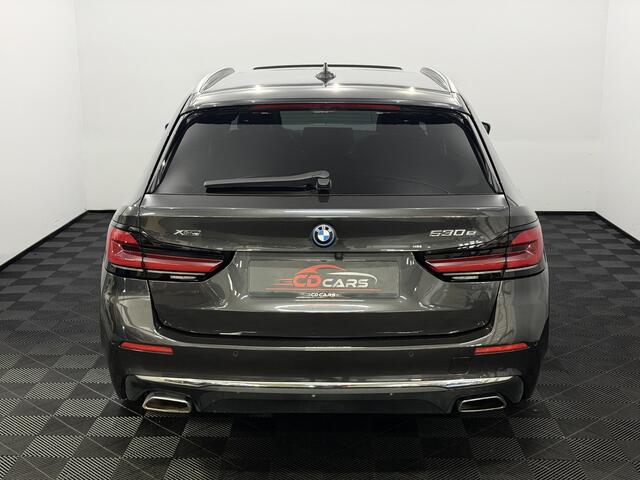 BMW 5-SERIE Touring 530e xDrive Business Edition Plus Schuifdak, Leder, 360 Camera, Navi, Stoelverwarming, Memory stoelen, Head-up display, elektrische trekhaak, Elektrische achterklep