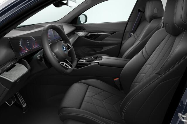 BMW 5-SERIE Touring 530e M Sport Edition | M Sportpakket Pro | Trekhaak