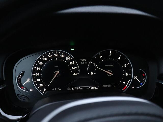 BMW 5-SERIE Touring 520i Corporate Lease High Executive | LEDER | MEMORY | PANO-DAK | CAMERA | APPLE CARPLAY | STOELVERW. | CRUISE | NAVI |