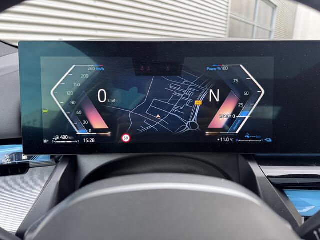 BMW 5-SERIE 550e xDrive | M Sportpakket Pro | 21inch | HUD | B&W | Panorama-dak |