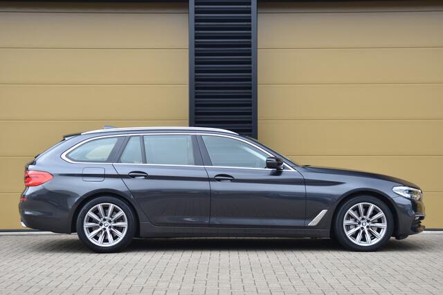 BMW 5-SERIE Touring 540i xDrive High Executive * Comfortstoelen * Head-up * Panoramadak *