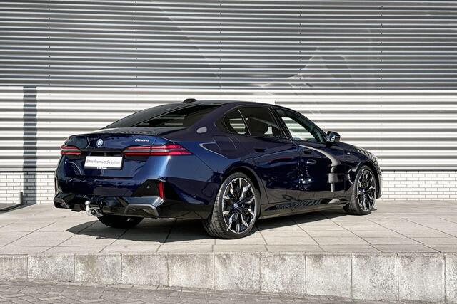 BMW 5-SERIE Sedan 550e xDrive M Sportpakket Pro / Innovation Pack / Travel Pack / Comfort Pack