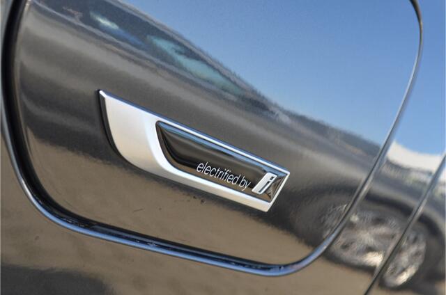 BMW 5-SERIE Touring 530e M-Sport uitv,Laser,Trekhaak,Pano,Memory,Carplay,Assist.