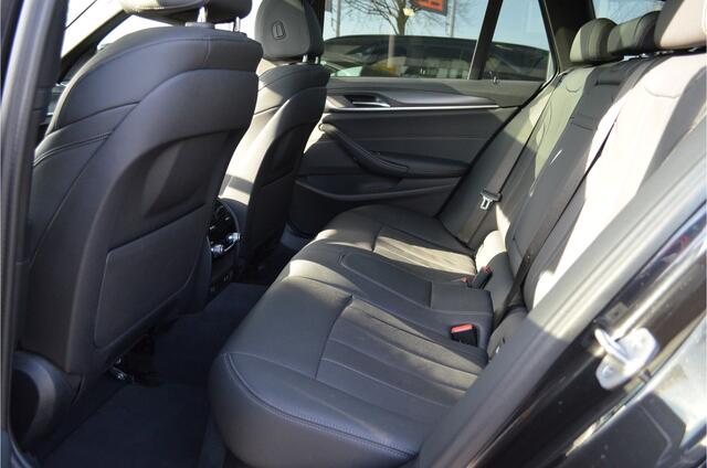 BMW 5-SERIE Touring 530e M-Sport uitv,Laser,Trekhaak,Pano,Memory,Carplay,Assist.