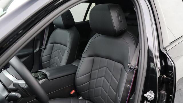 BMW 5-SERIE Touring 550e xDrive M-Sport Pro | Bowers & Wilkins | Stoelventilatie | Head-up | Panoramadak | Trekhaak | Carbon