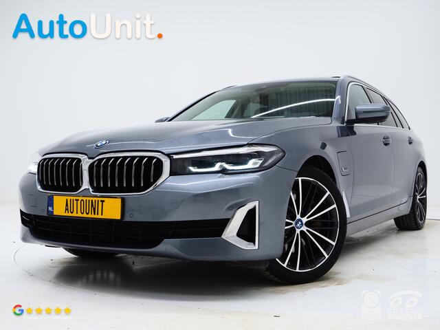 BMW 5-SERIE Touring 530e Executive Luxury | Panoramadak | Leder | Camera | Keyless | Sfeerlicht | Virtual | DAB | Carplay