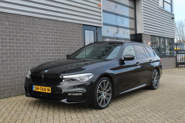 BMW 5-SERIE Touring 520d High Executive / M Sport / Panoramadak / N.A.P.