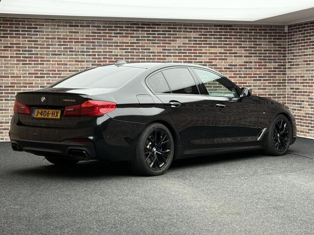 BMW 5-SERIE M550i xDrive High Executive Stoelverwarming & -ventilatie. | Panorama | Elek. memorie stoel
