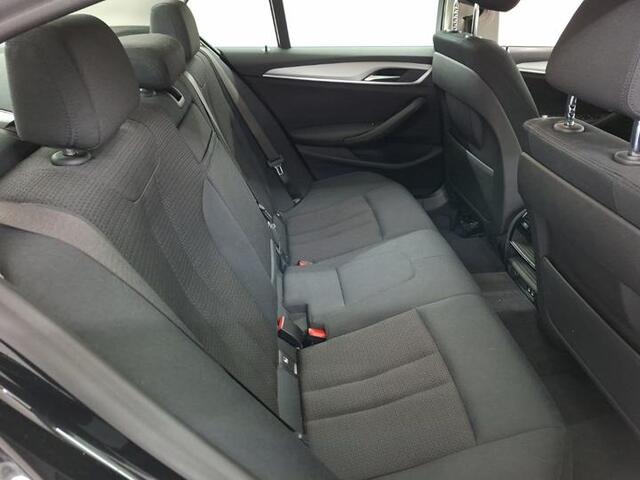 BMW 5-SERIE 520i Aut. Executive Ed. | Navi | Xenon-Led | ECC |