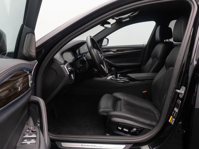 BMW 5-SERIE Touring 530e LUXURY ** LASER, GEV. COMFORTST, MEMORY, HuD, H&K SOUND, 18-inch LMV, ** 1e EIG - UNFALLFREI ** ** INFORMEER OOK NAAR ONZE AANTREKKELIJKE FINANCIAL-LEASE TARIEVEN **