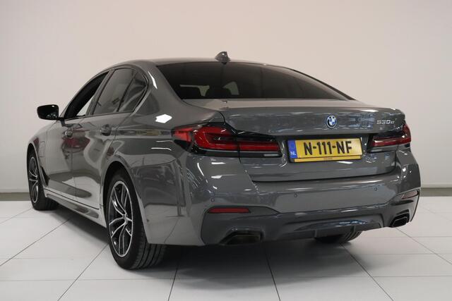BMW 5-SERIE 530e Business Edition Plus | Panoramadak | M-sport | Laser LED | SoH 95% | Leder | Memory |