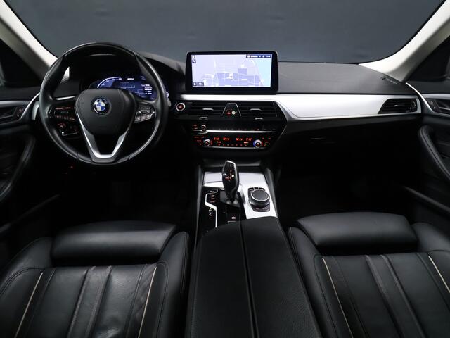BMW 5-SERIE Touring 530e Business Edition Plus [APPLE CARPLAY, ANDROID AUTO, VOL LEDER, MEMORY SEATS, SPORTSTOELEN, LASER LIGHT, NIEUWSTAAT]