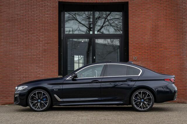 BMW 5-SERIE 545e xDrive 394pk M-Sport CoPilot Laser 15.333km !