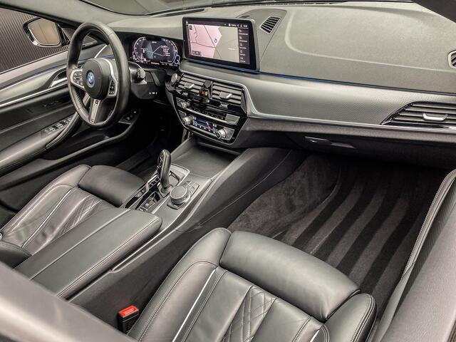 BMW 5-SERIE Touring 530e 292PK High Executive M-Sport | PANO | LASER | HEAD-UP | COMFORTSTOELEN | TREKHAAK | KEYLESS |