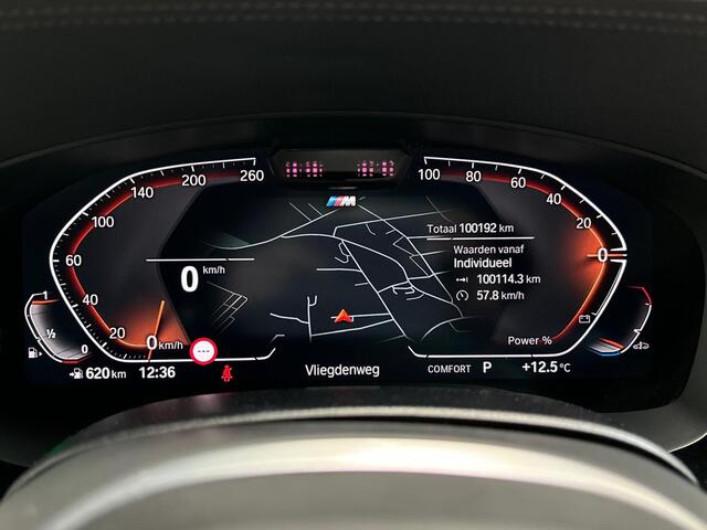 BMW 5-SERIE Touring 530i High Executive | M-Sport | 20 inch | Adapt. cruise control| Trekhaak | NL auto | 1e eigenaar | BTW |