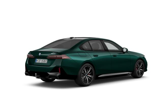 BMW 5-SERIE Sedan 550e xDrive | M Sportpakket Pro | Innovation Pack | Travel Pack | Comfort Pack | Trekhaak