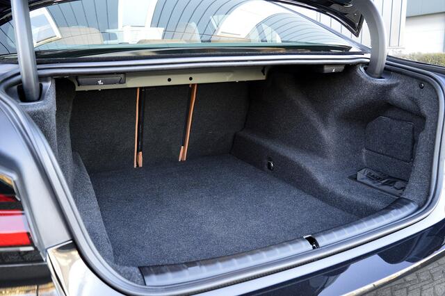 BMW 5-SERIE 520i High Executive Rijklaarprijs-Garantie Leder Sportinterieur Laserlight Navigatie Airco