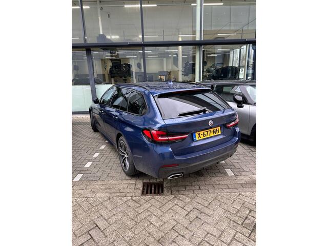 BMW 5-SERIE Touring 530e High Executive | Adaptief Onderstel | Panorama Dak | Keyless | Comfort Stoelen | Driver Ass Prof. | Laser | Head Up | Shadow Line