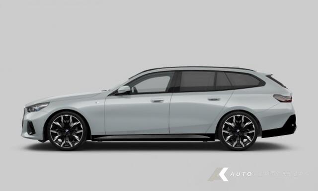 BMW 5-SERIE 520i M Sport | Panorama | Bowers & Wilkins | Head-Up | 360° | 21 Inch | Driving Ass. Plus | Trekhaak |