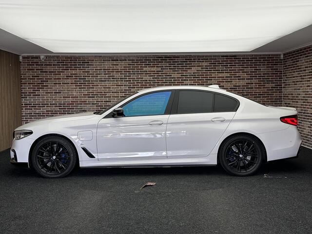 BMW 5-SERIE 530e iPerformance Executive Edition M Performance HeadUp Soft Close
