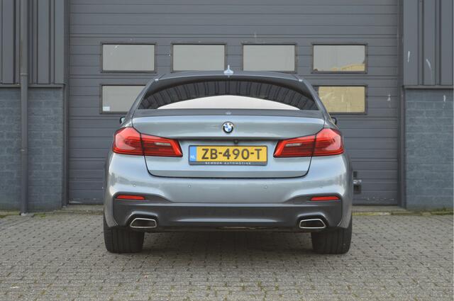BMW 5-SERIE 520i High Executive Edition | M-PAKKET | CAMERA | LED | KEYLESS | TREKHAAK |