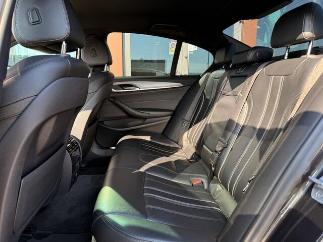 BMW 5-SERIE 520i M-Sport High Executive | Led | Navi | Cruise | Achteruitrijcamera | Bluetooth |