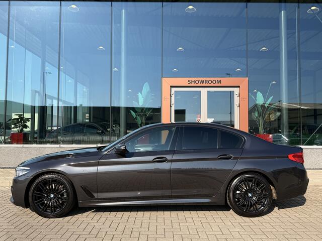 BMW 5-SERIE 520i M-Sport High Executive | Led | Navi | Cruise | Achteruitrijcamera | Bluetooth |