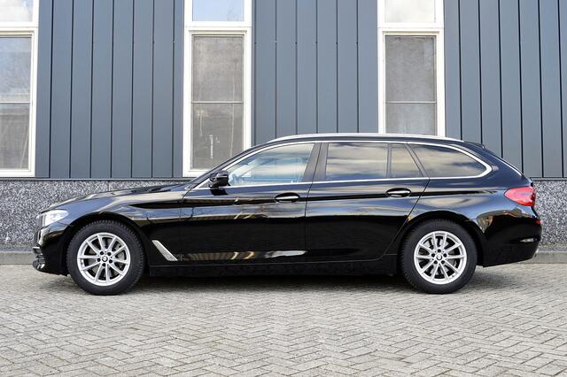 BMW 5-SERIE Touring 530i Executive Rijklaarprijs-Garantie Panorama dak Navigatie Led Airco Trekhaak