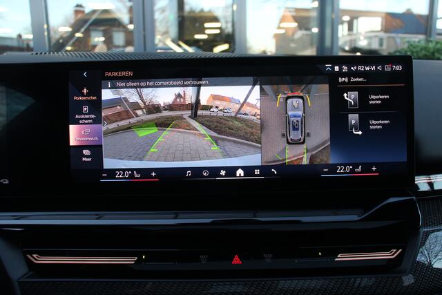 BMW 5-SERIE Touring 530e xDrive M-Sport Pro Shadowline/DrivingAssistPro/innovationPack/ComfortPack/Iconic/Panoramadak/20inch Full Options