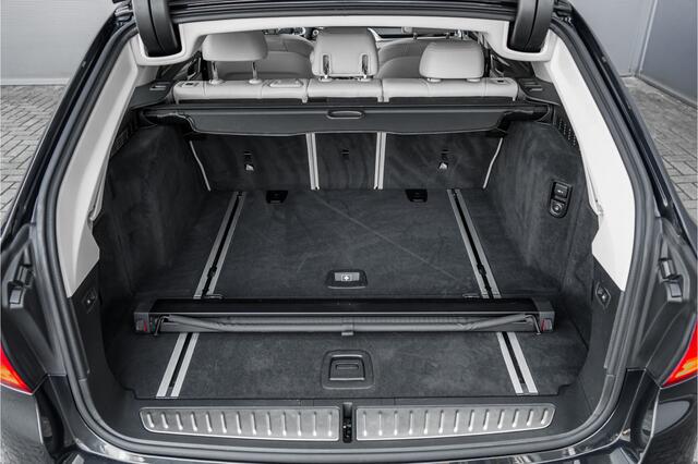 BMW 5-SERIE Touring 540i xDrive High Ex M-Sport Speciale Kleur Stoelvent H/K 360° 20"