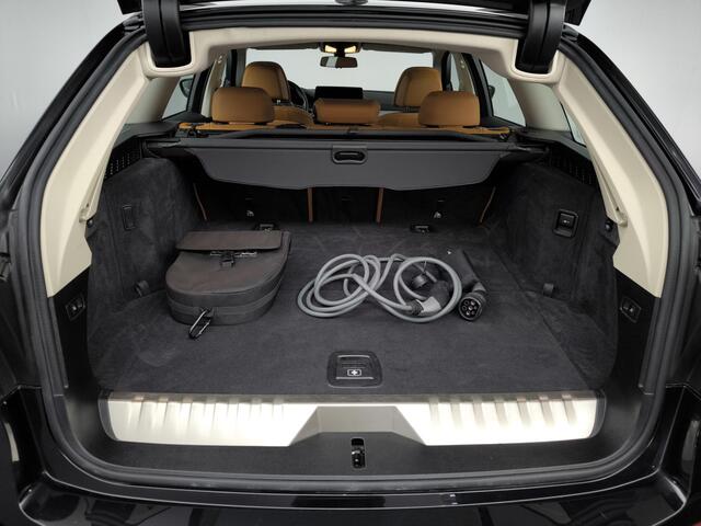 BMW 5-SERIE Touring 530e xDrive Business Edition Plus | Navigatie | Panoramadak | Leder | Stoelverwarming |